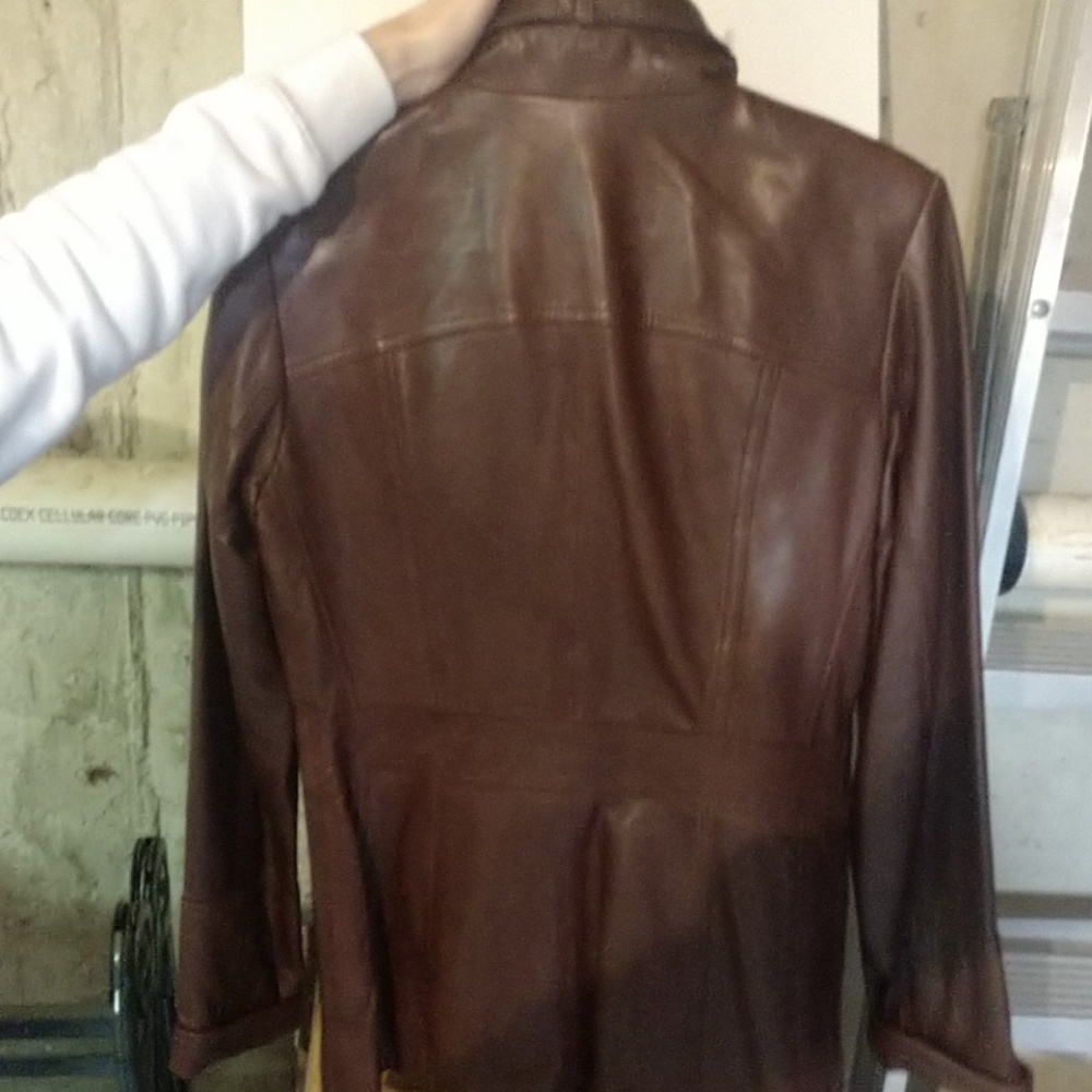 Leather jacket - Picture 3 of 3